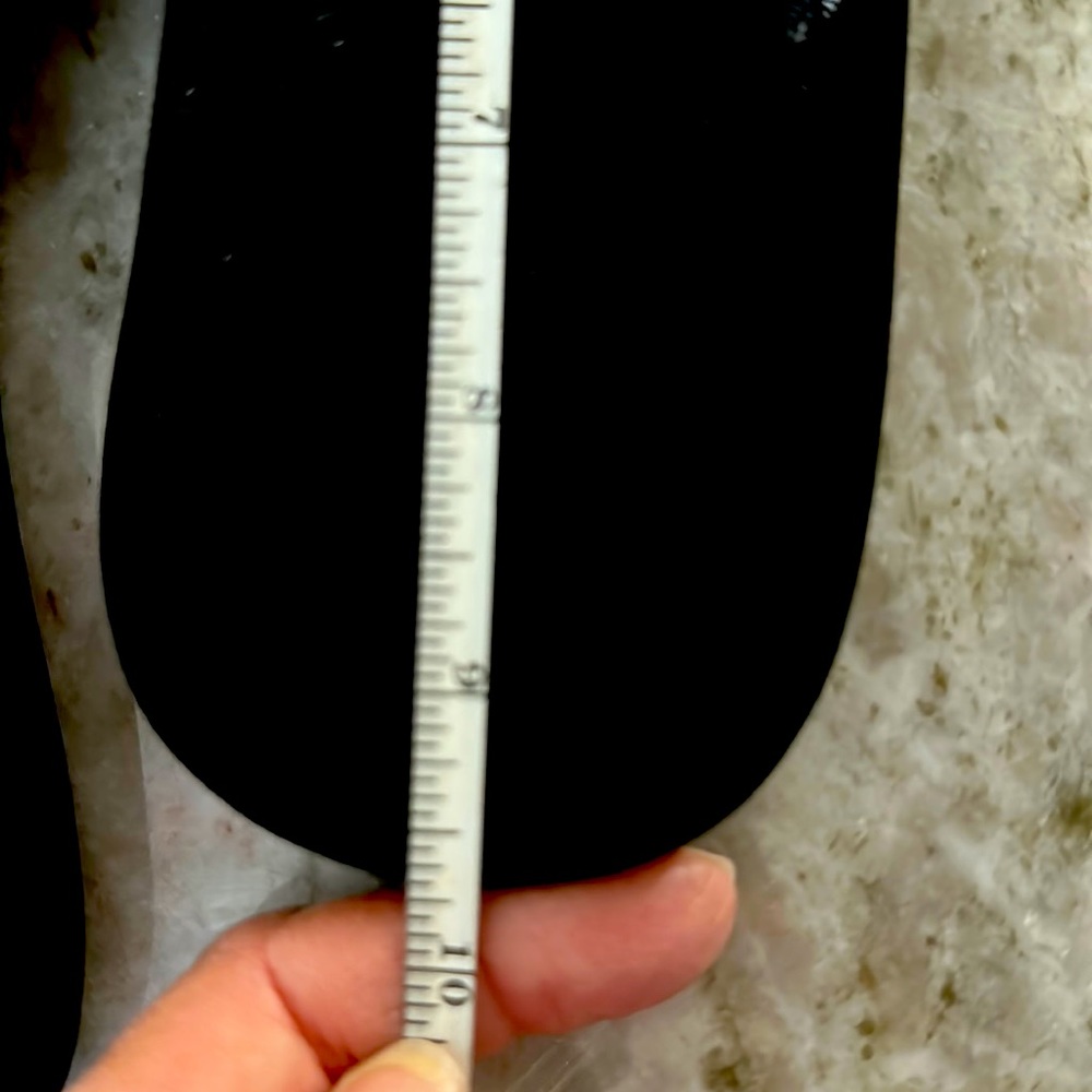 2 pair of Reef flip flops
